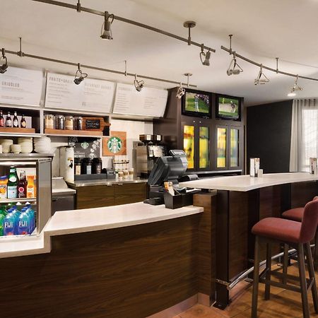 Courtyard By Marriott Topeka Eksteriør billede