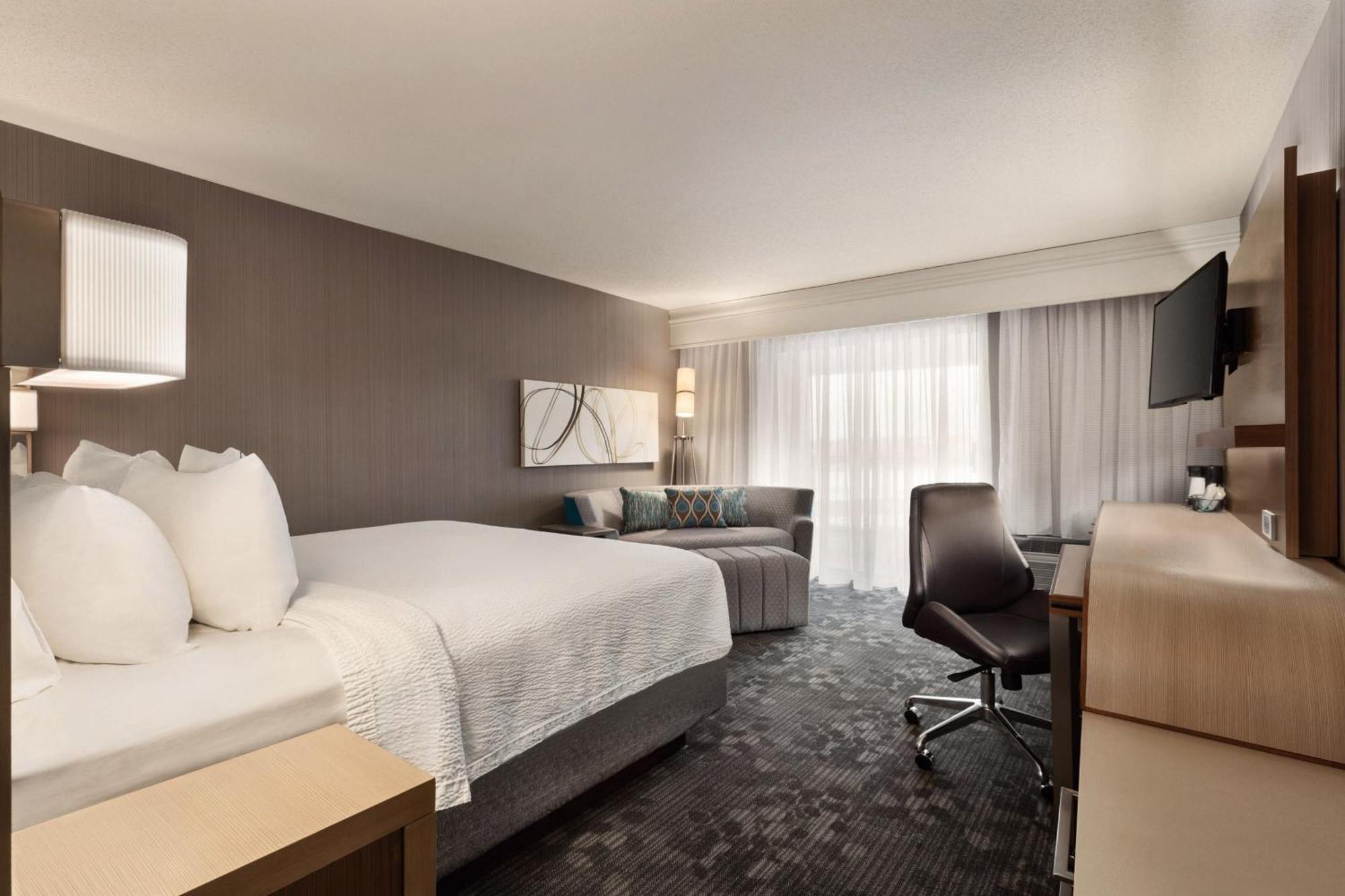 Courtyard By Marriott Topeka Eksteriør billede
