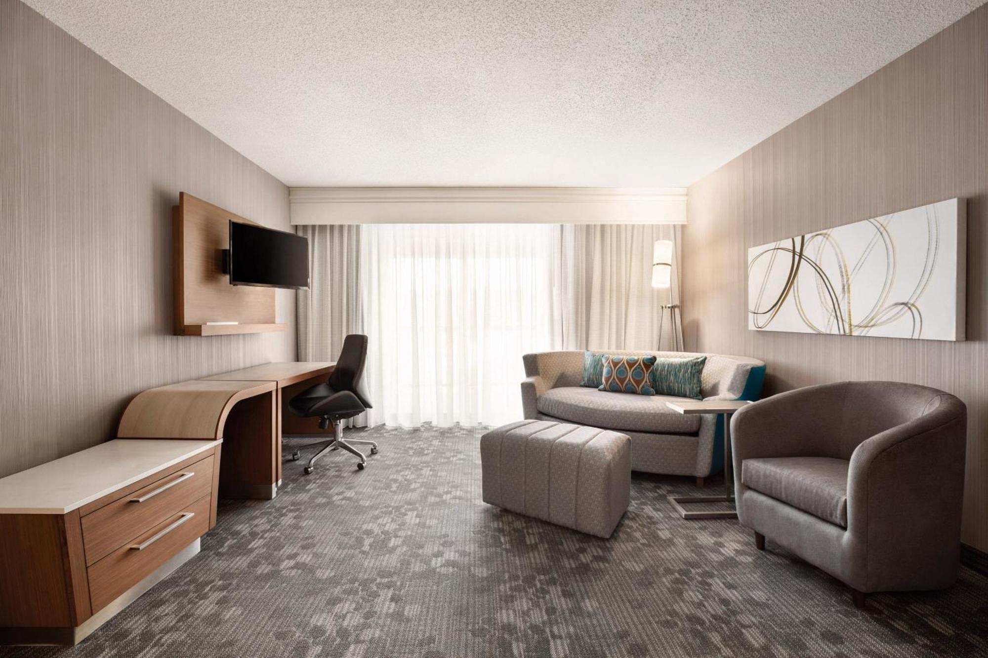 Courtyard By Marriott Topeka Eksteriør billede