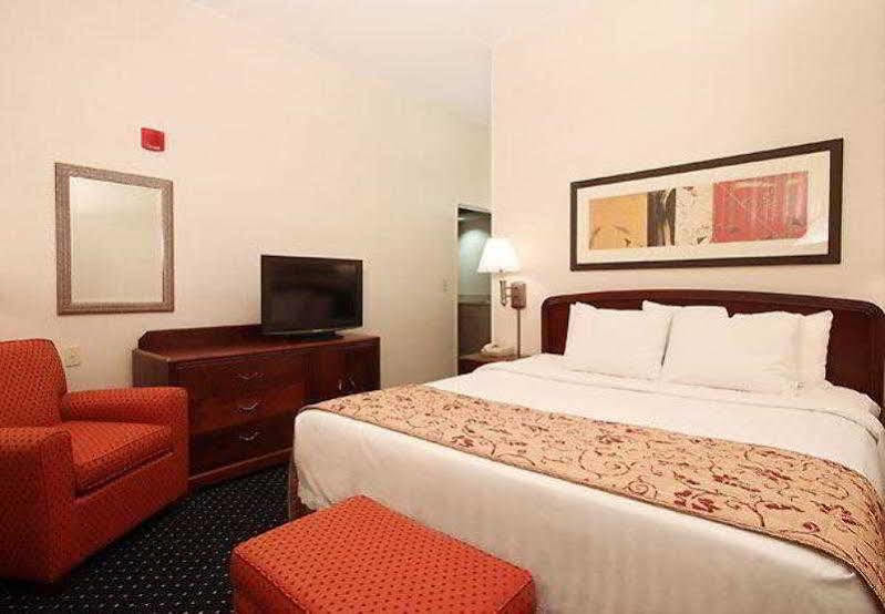 Courtyard By Marriott Topeka Eksteriør billede